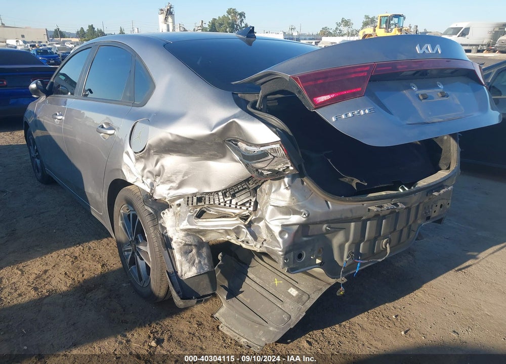 2023 KIA FORTE LXS VIN: 3KPF24AD8PE542185