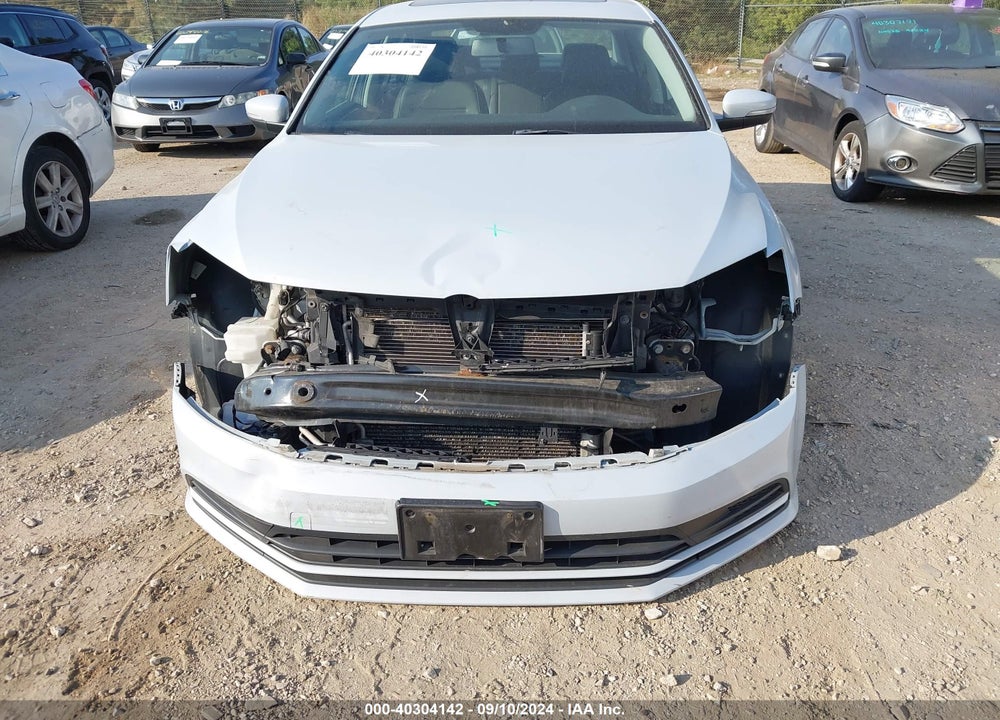2017 VOLKSWAGEN JETTA 1.4T SE VIN: 3VWDB7AJ2HM388107