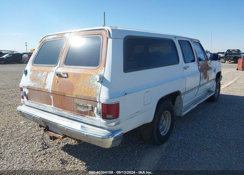 1988 CHEVROLET SUBURBAN V10 VIN: 1GNEV16K6JF195890