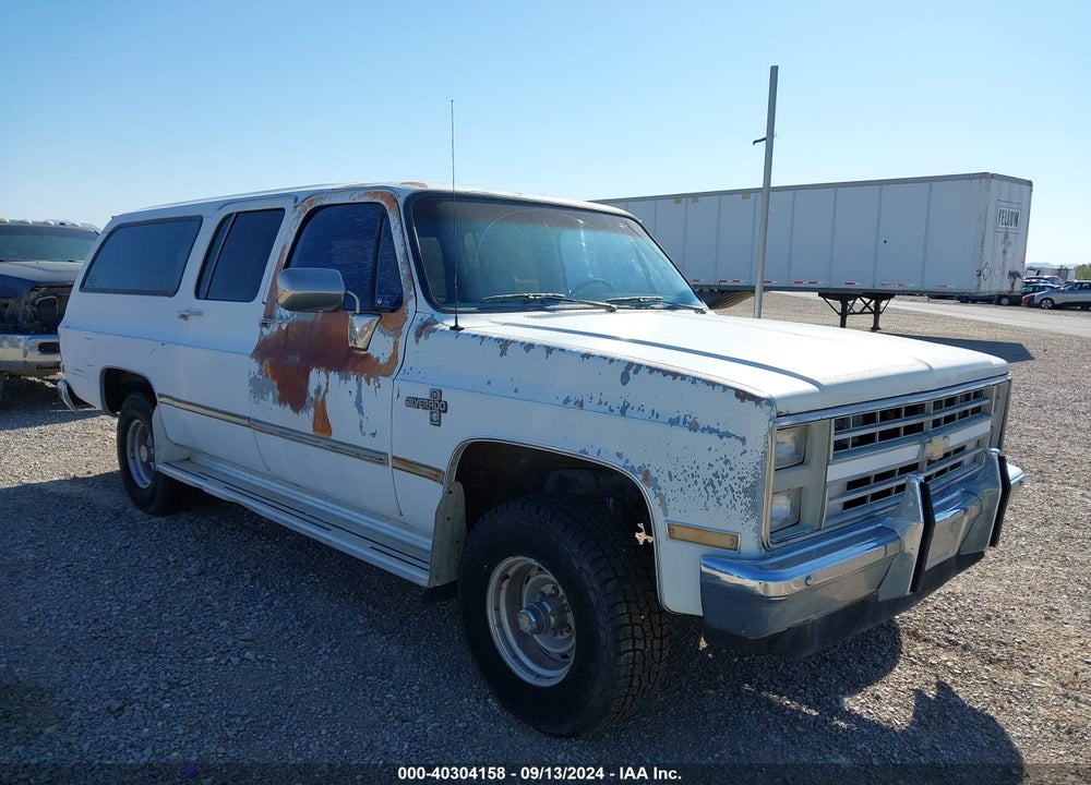 1988 CHEVROLET SUBURBAN V10 VIN: 1GNEV16K6JF195890