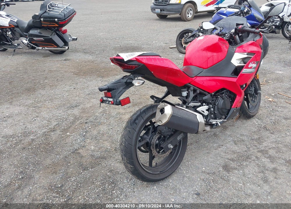 2021 KAWASAKI EX400 VIN: JKAEXKG10MDAA7856