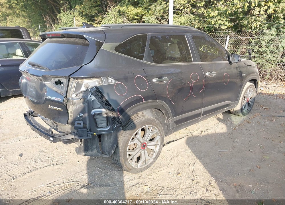 2021 KIA SELTOS SX TURBO VIN: KNDETCA28M7156900