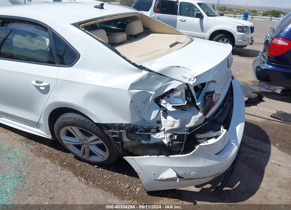 2018 VOLKSWAGEN PASSAT S/R-LINE VIN: 1VWAA7A39JC008470