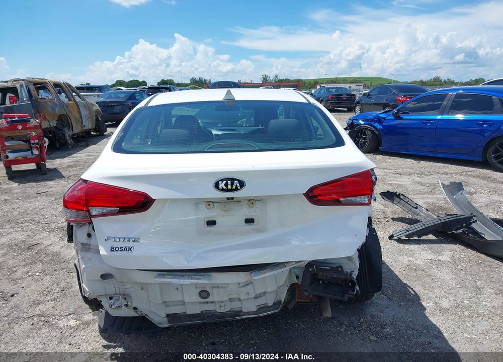 2018 KIA FORTE LX VIN: 3KPFL4A70JE257883