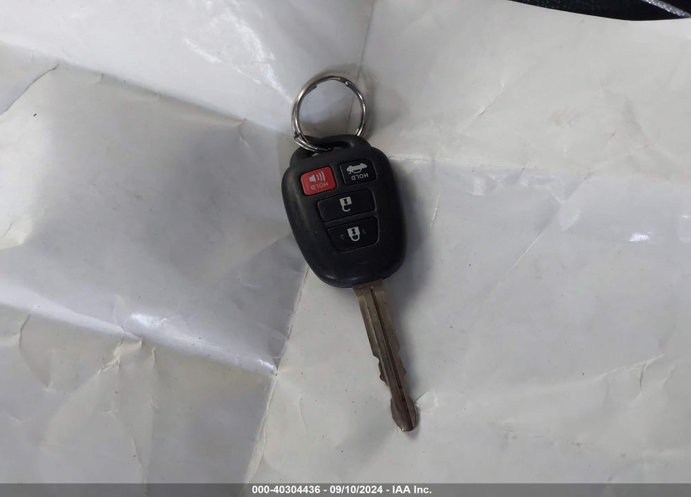 2015 TOYOTA COROLLA S PLUS VIN: 5YFBURHE8FP289273