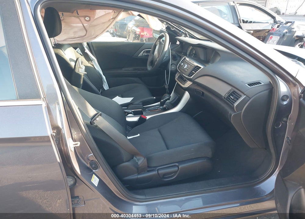 2015 HONDA ACCORD LX VIN: 1HGCR2F33FA104888