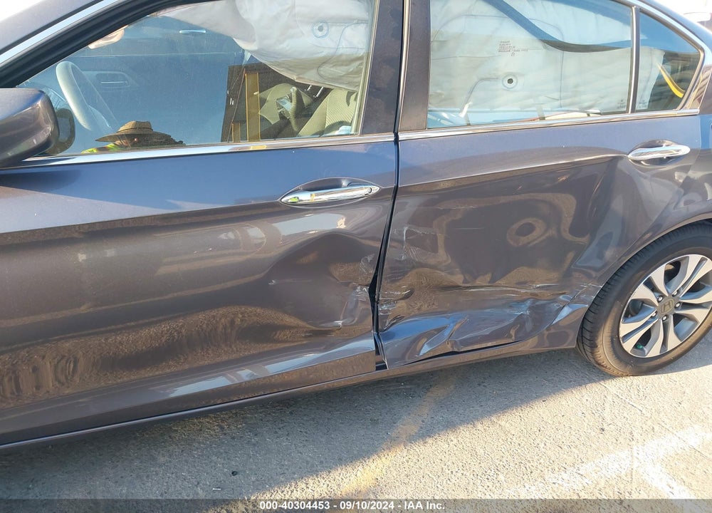 2015 HONDA ACCORD LX VIN: 1HGCR2F33FA104888
