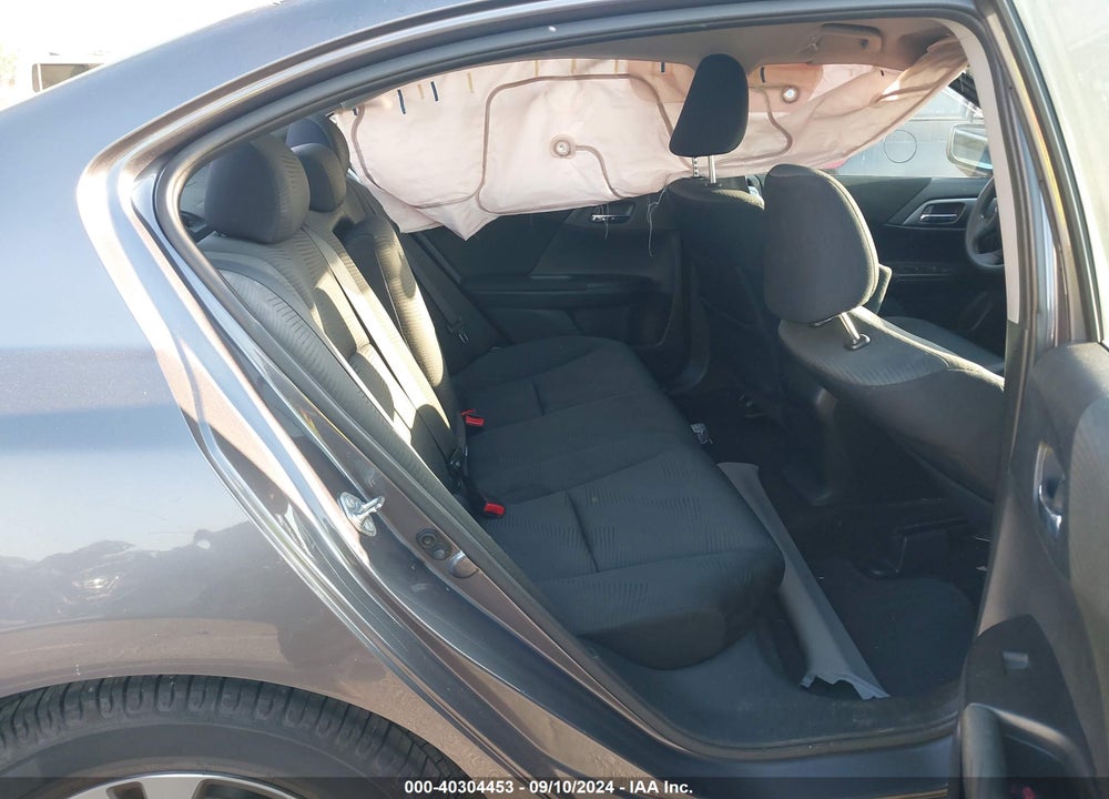 2015 HONDA ACCORD LX VIN: 1HGCR2F33FA104888