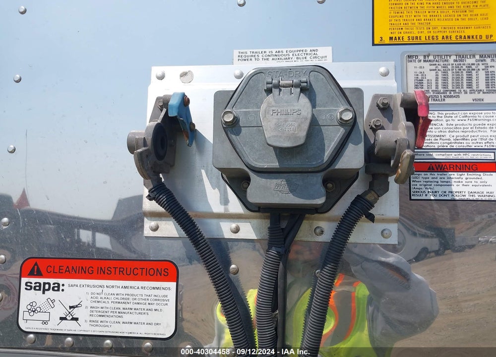 2022 UTILITY TRAILER MFG --- VIN: 1UYVS2535N3505425
