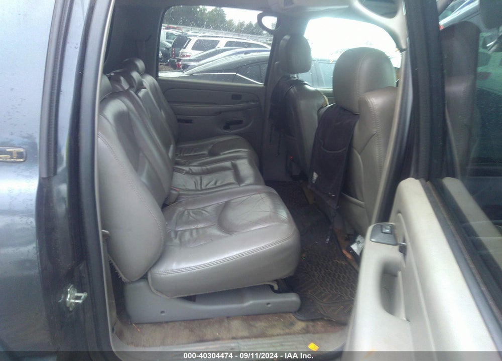 2005 CHEVROLET SUBURBAN 1500 LT VIN: 3GNFK16Z75G140184