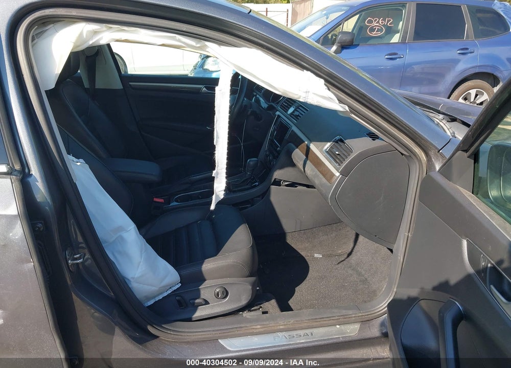 2016 VOLKSWAGEN PASSAT VIN: 1VWCM7A34GC020535