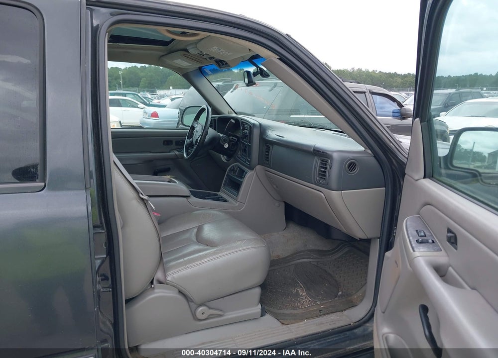 2004 GMC YUKON XL 1500 SLT VIN: 3GKEC16Z84G110938