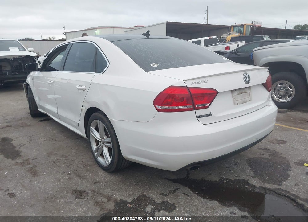 2015 VOLKSWAGEN PASSAT 1.8T SPORT VIN: 1VWBT7A35FC040340