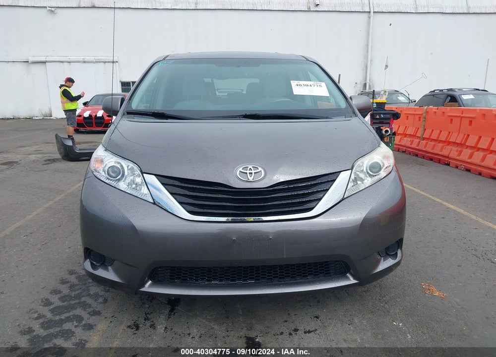 2012 TOYOTA SIENNA LE V6 8 PASSENGER VIN: 5TDKK3DC6CS271218