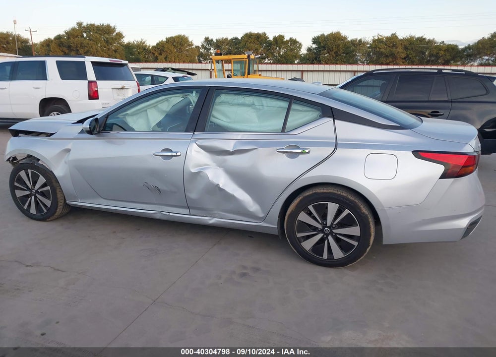2022 NISSAN ALTIMA SV FWD VIN: 1N4BL4DV8NN308739