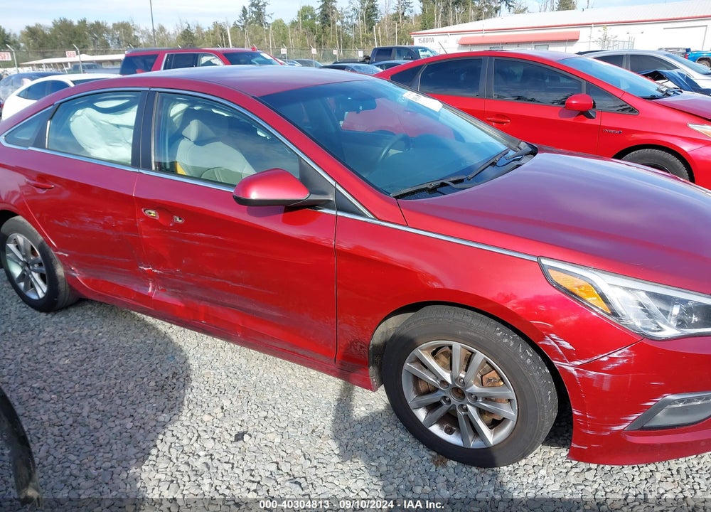 2015 HYUNDAI SONATA SE VIN: 5NPE24AFXFH116926