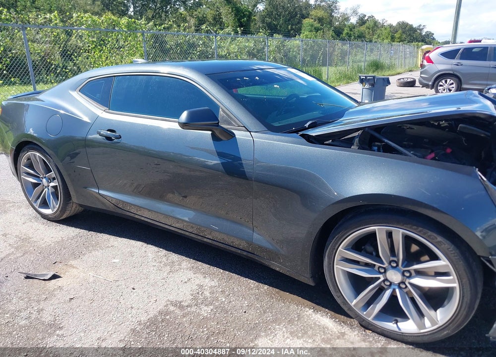 2017 CHEVROLET CAMARO 1LT VIN: 1G1FB1RS2H0201353