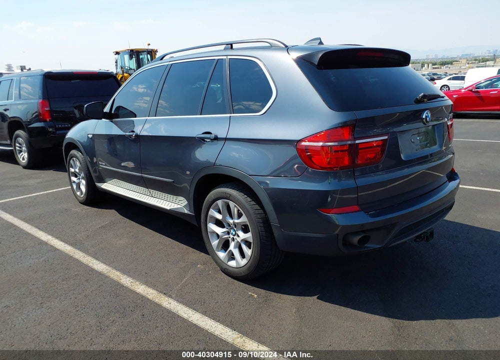 2013 BMW X5 XDRIVE35I/XDRIVE35I PREMIUM/XDRIVE35I SPORT ACTIVITY VIN: 5UXZV4C50D0E09551