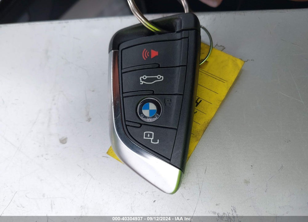 2024 BMW X4 M40I VIN: 5UX43DT08R9V08106