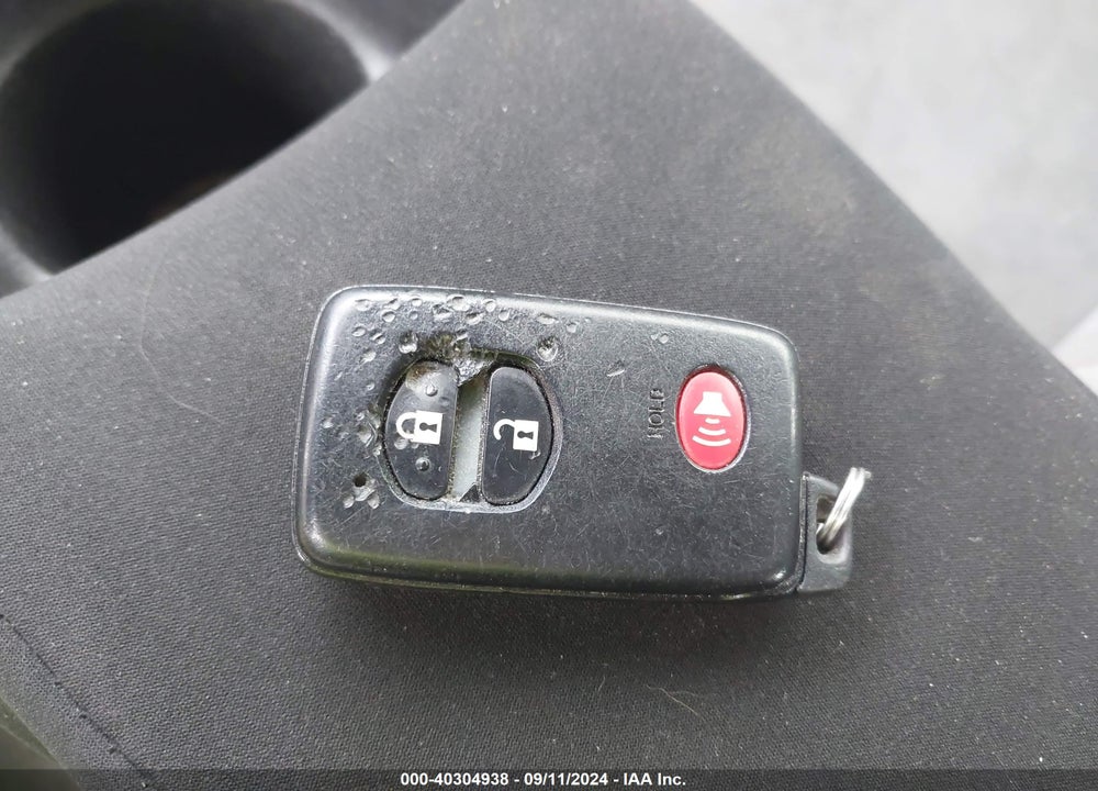 2013 TOYOTA PRIUS THREE VIN: JTDKN3DU7D1625326
