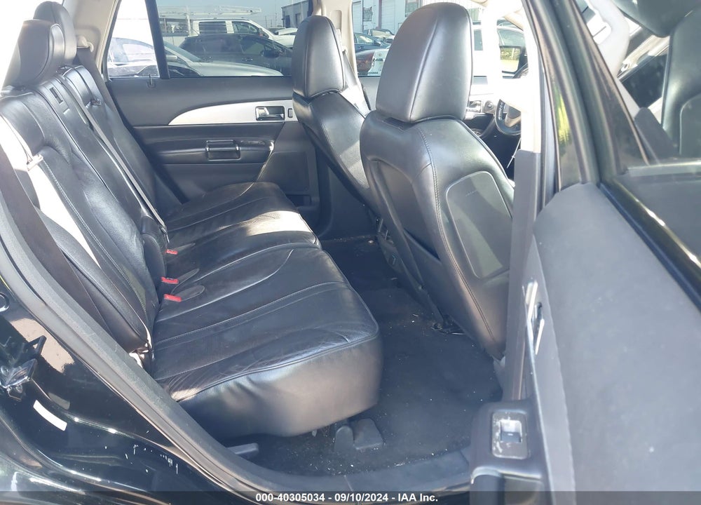 2011 LINCOLN MKX VIN: 2LMDJ8JK2BBJ26049