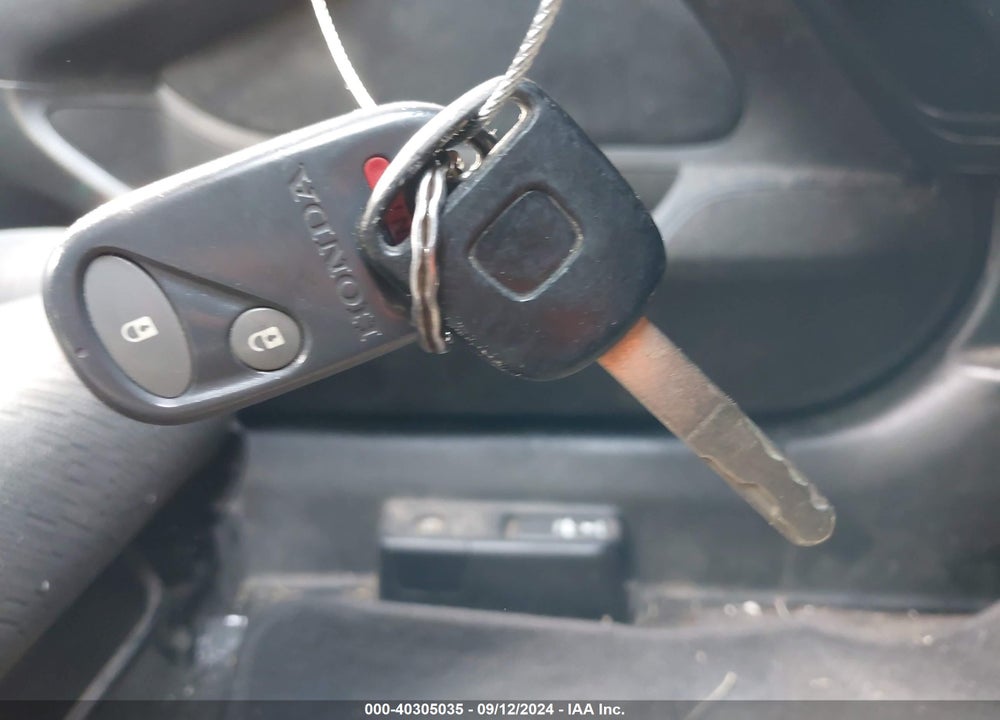 2005 HONDA CIVIC LX VIN: 1HGEM22515L059645