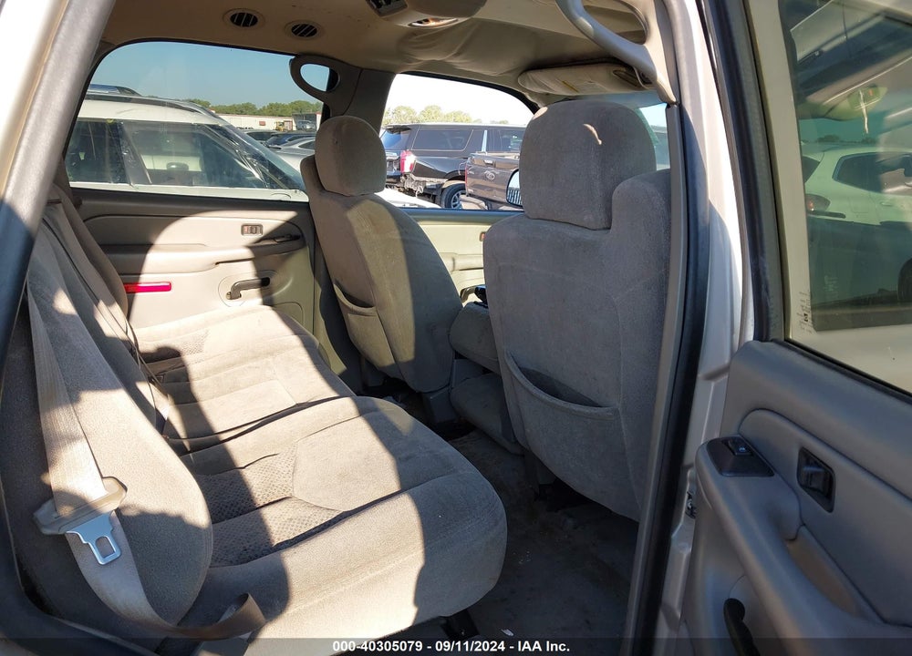 2004 CHEVROLET TAHOE LS VIN: 1GNEC13Z34R156572