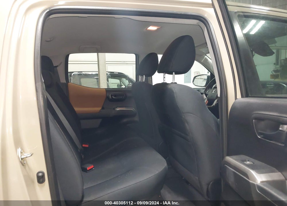 2019 TOYOTA TACOMA SR5 V6 VIN: 3TMCZ5AN7KM217958