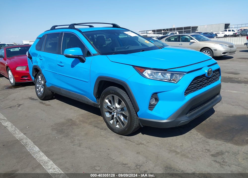 2019 TOYOTA RAV4 XLE PREMIUM VIN: 2T3C1RFV2KW051614