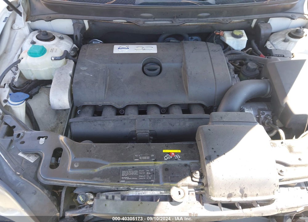 2010 VOLVO XC90 3.2 VIN: YV4982CZ2A1544885