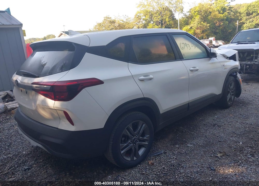 2021 KIA SELTOS LX VIN: KNDEPCAA0M7182774