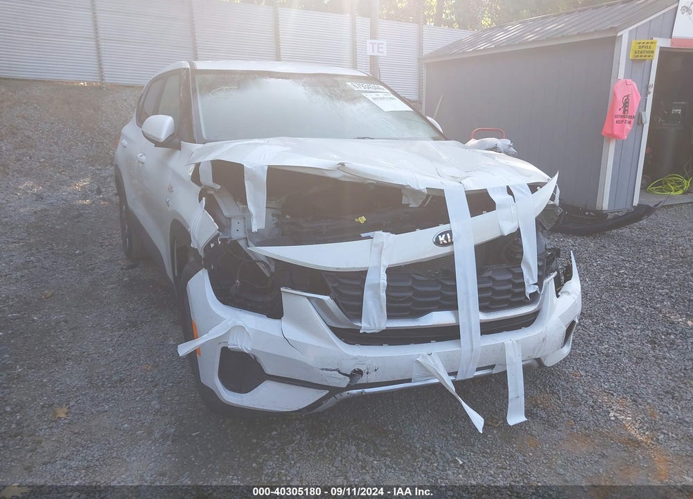 2021 KIA SELTOS LX VIN: KNDEPCAA0M7182774