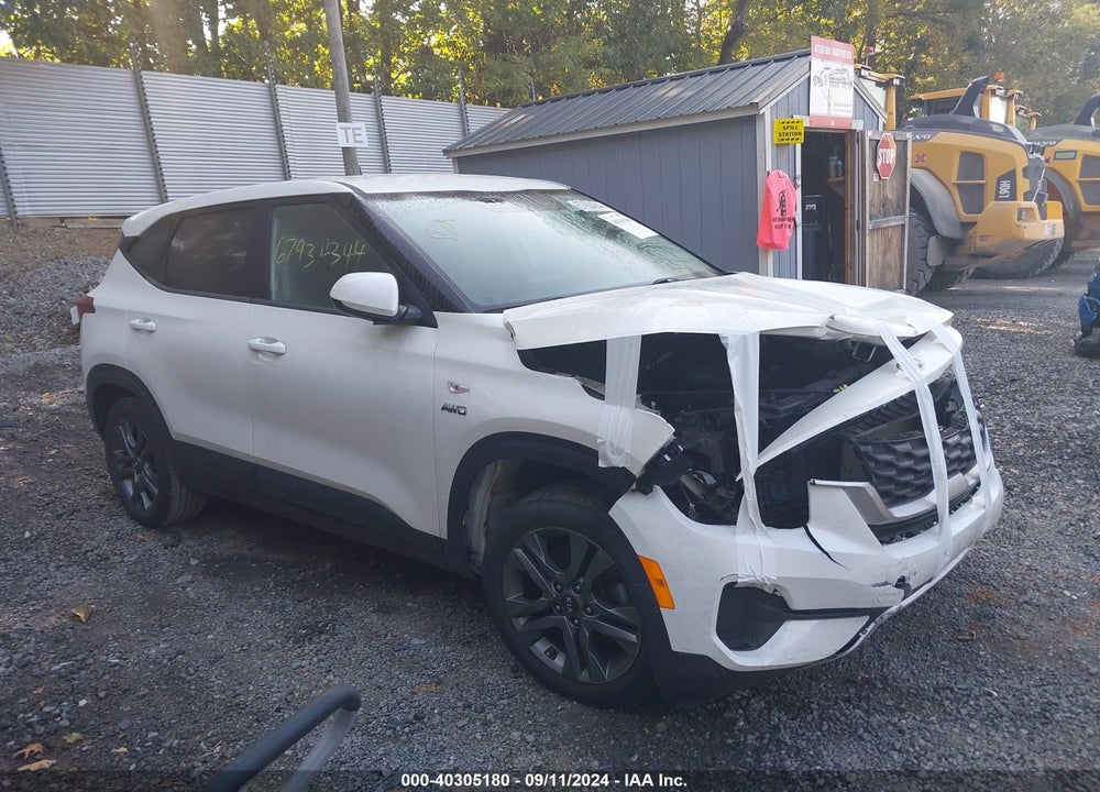 2021 KIA SELTOS LX VIN: KNDEPCAA0M7182774