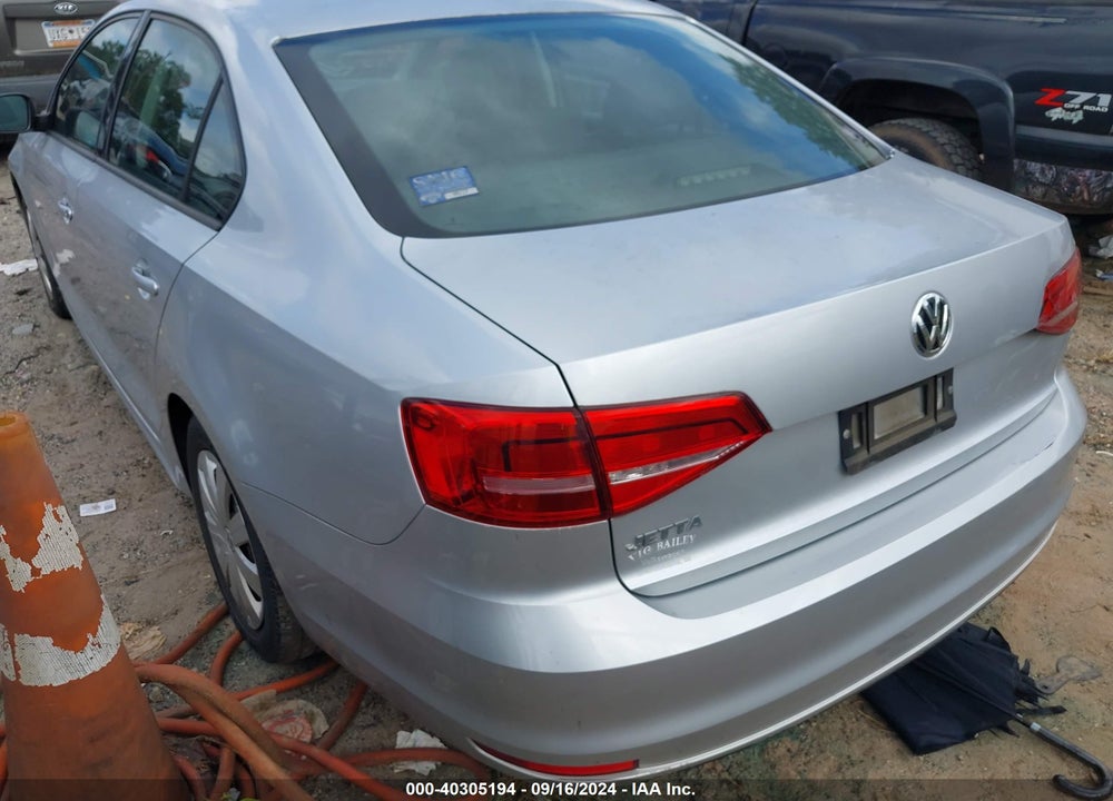 2015 VOLKSWAGEN JETTA 2.0L S VIN: 3VW2K7AJ4FM345313