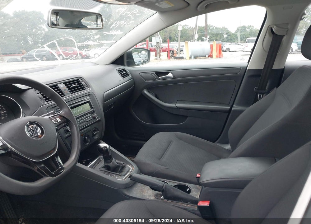 2015 VOLKSWAGEN JETTA 2.0L S VIN: 3VW2K7AJ4FM345313