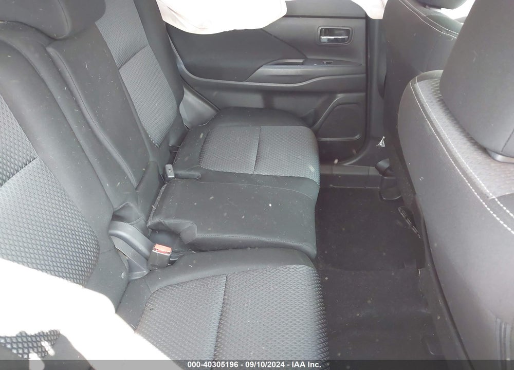2018 MITSUBISHI OUTLANDER ES VIN: JA4AD2A35JZ036660