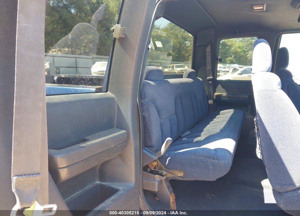 1998 CHEVROLET C1500 FLEETSIDE VIN: 2GCEC19R1W1165203