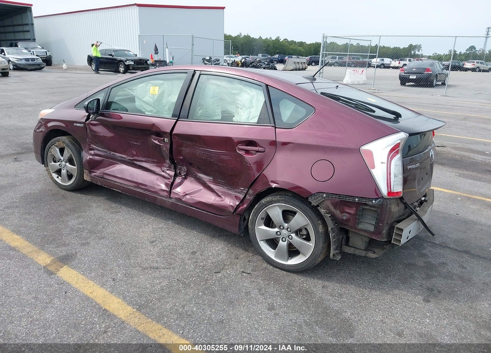 2013 TOYOTA PRIUS THREE SE VIN: JTDKN3DU4D5592018