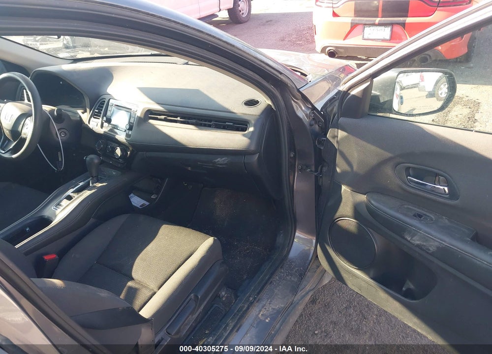 2019 HONDA HR-V VIN: 3CZRU6H31KG724656