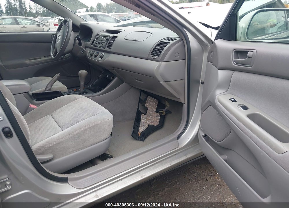 2004 TOYOTA CAMRY LE VIN: 4T1BE32KX4U814046