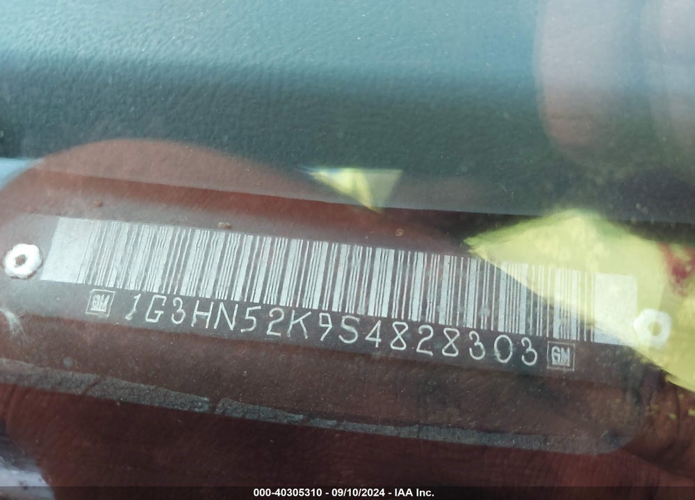1995 OLDSMOBILE 88 ROYALE VIN: 1G3HN52K9S4828303