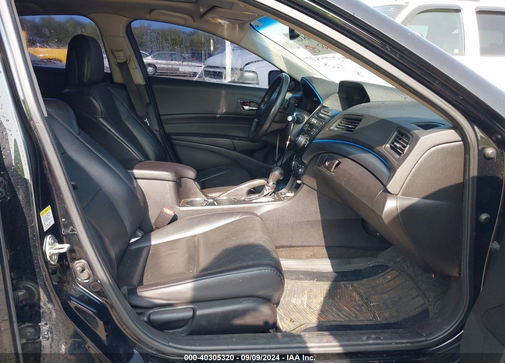 2014 ACURA ILX 2.0L VIN: 19VDE1F50EE004133