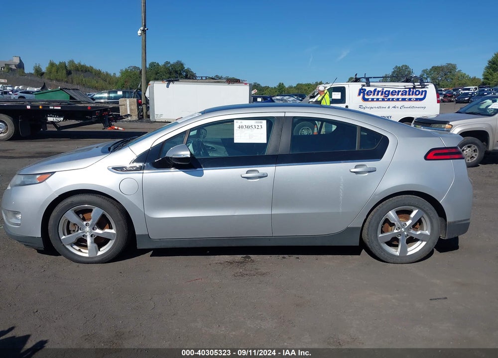 2011 CHEVROLET VOLT VIN: 1G1RD6E40BU102915