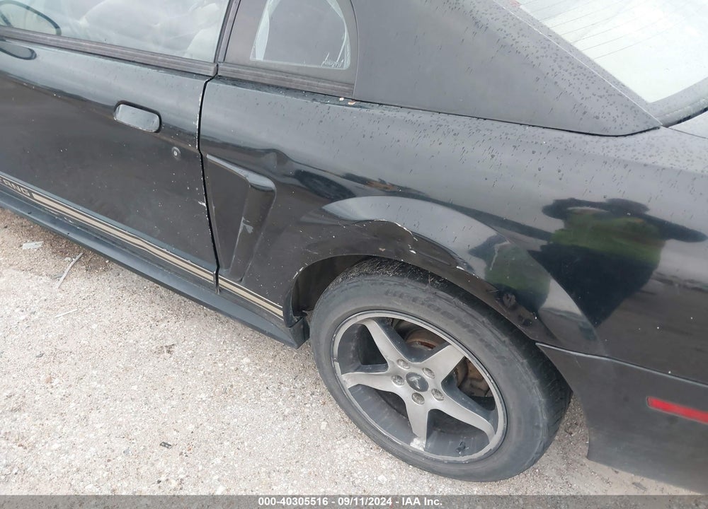 2001 FORD MUSTANG VIN: 1FAFP404X1F132848