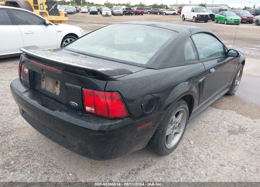 2001 FORD MUSTANG VIN: 1FAFP404X1F132848