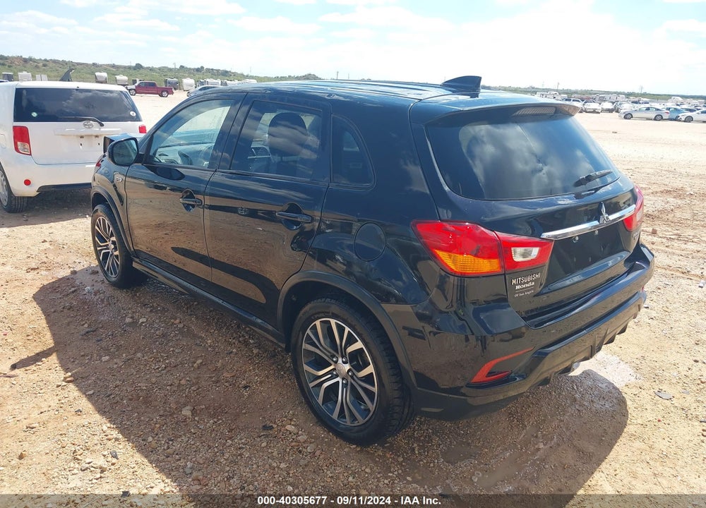 2018 MITSUBISHI OUTLANDER SPORT 2.0 ES VIN: JA4AR3AU1JZ017801