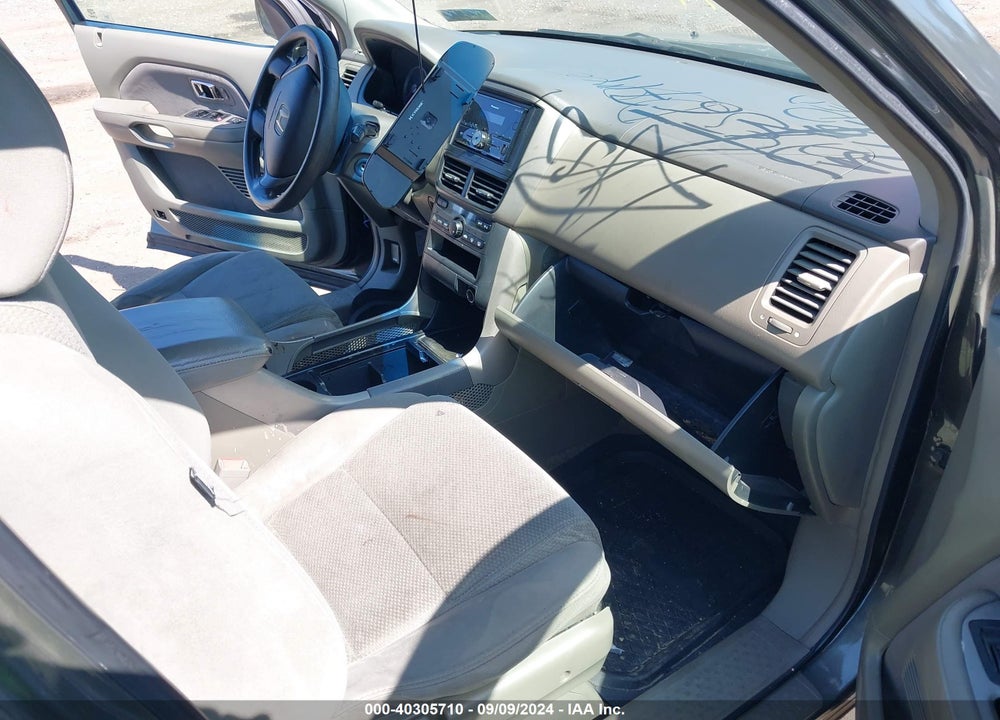 2006 HONDA PILOT EX VIN: 2HKYF18466H523551