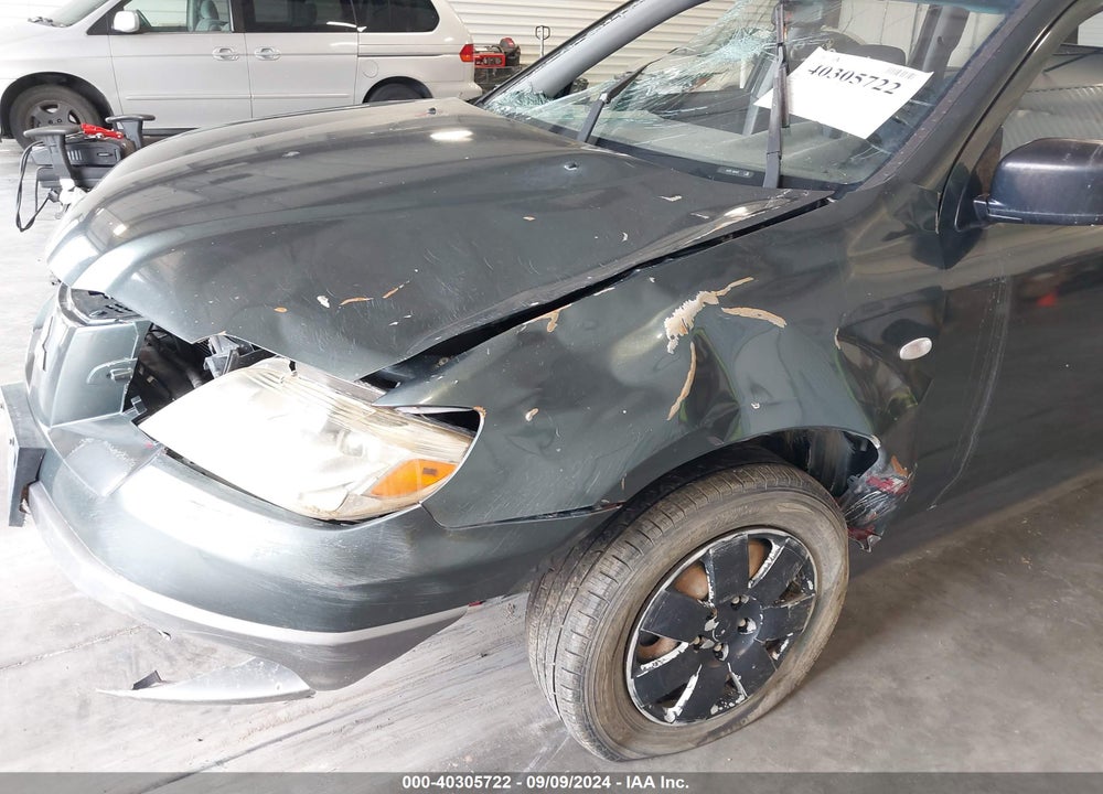 2005 MITSUBISHI OUTLANDER LS VIN: JA4LZ31FX5U026591