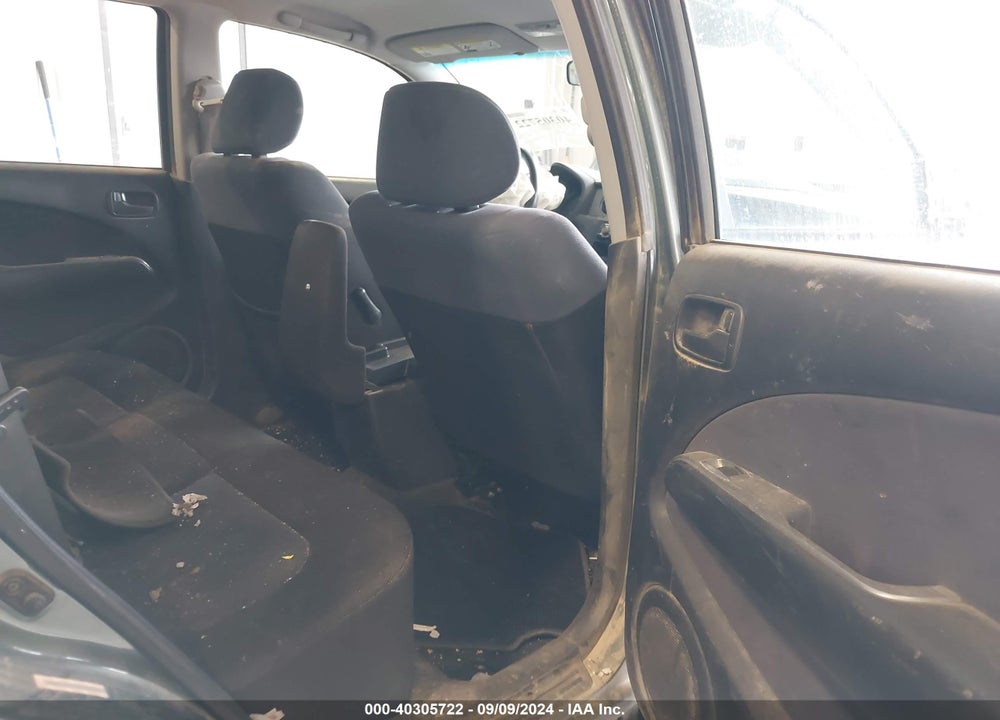 2005 MITSUBISHI OUTLANDER LS VIN: JA4LZ31FX5U026591