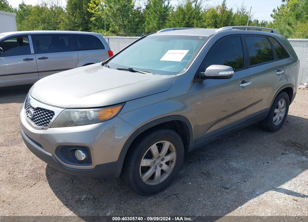 2012 KIA SORENTO LX VIN: 5XYKT3A65CG225789